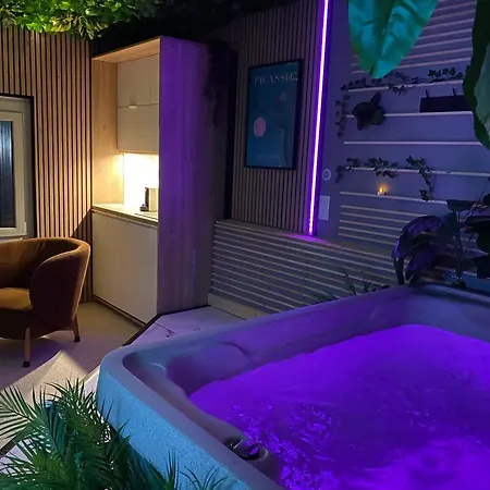 Oasis شقة فندقية لامالو-ليه-بان