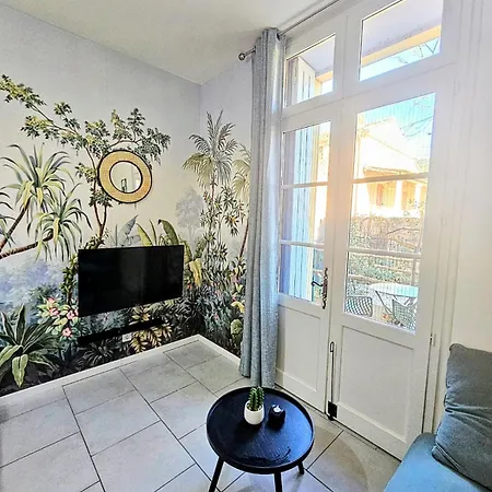 Aparthotel Oasis